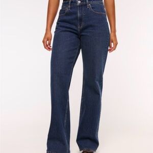 Abercrombie Curve Love 90’s relaxed jeans (long)